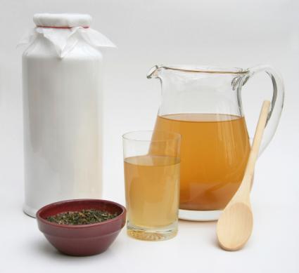 Making Kombucha Tea