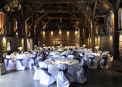 barn wedding decorating lovetoknow decorate