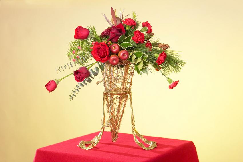 Red Apple And Flower Centerpiece Red Apple And Flower Centerpiece