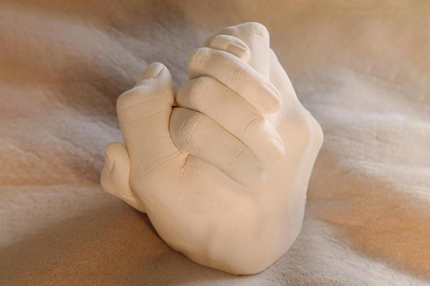 9 Alternatives to Wedding Rings That Defy Tradition LoveToKnow