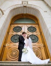 https://cf.ltkcdn.net/weddings/images/slide/106110-200x257-rompic2.jpg