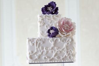 square wedding cake with scroll pattern