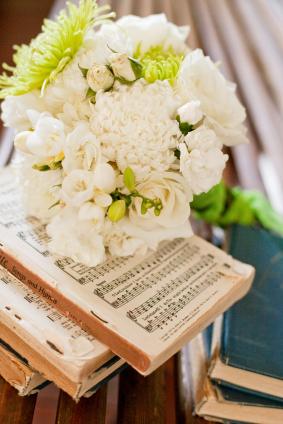 bouquet on hymnal