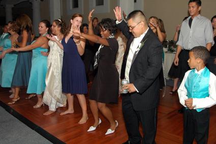 12 Top Wedding Line Dances Lovetoknow