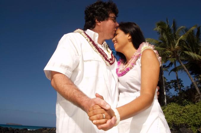 Hawaiian wedding bride and groom