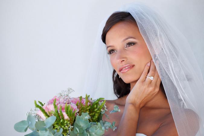 Bride wearing a wedding veil