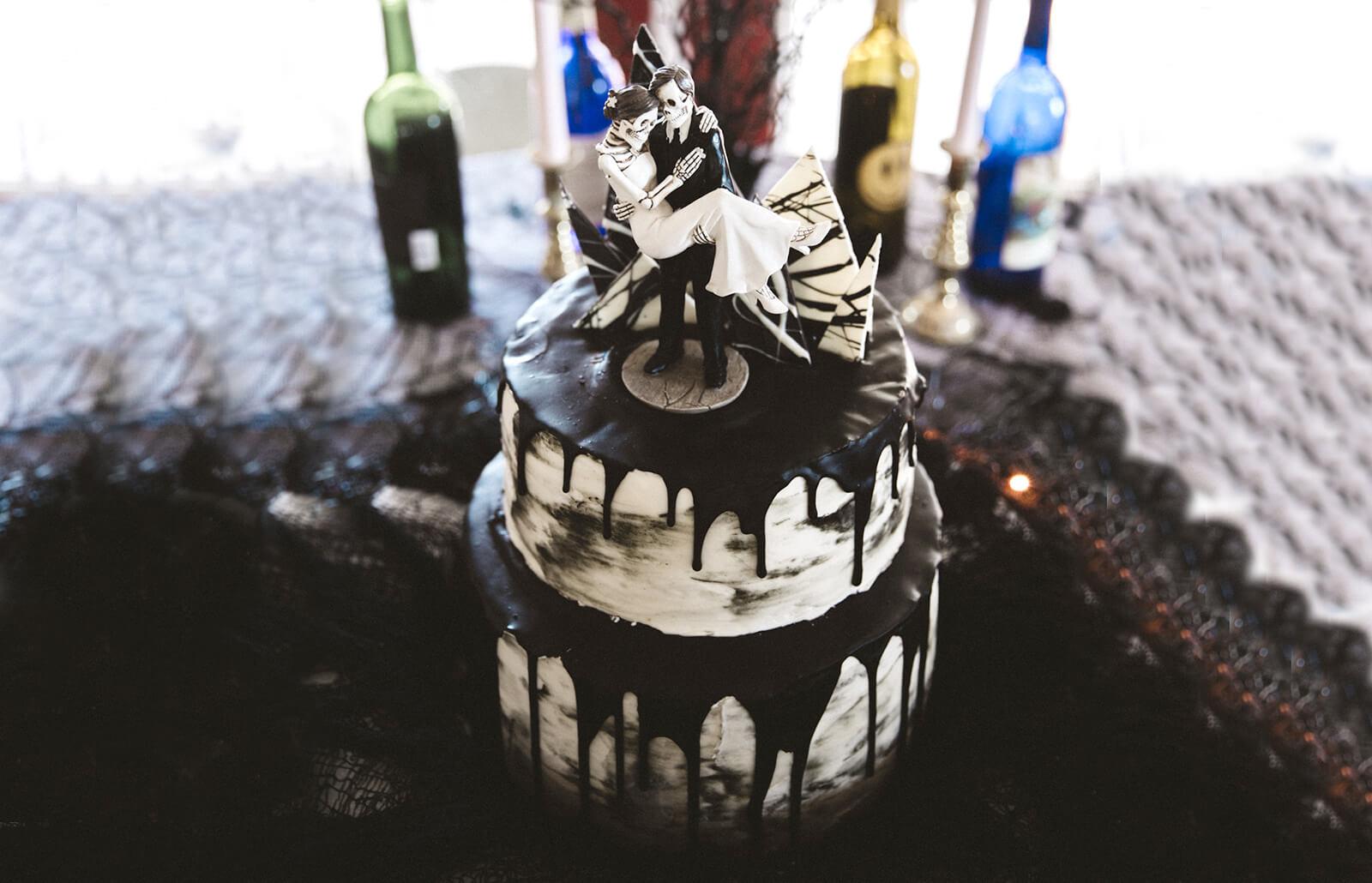 Halloween wedding cake
