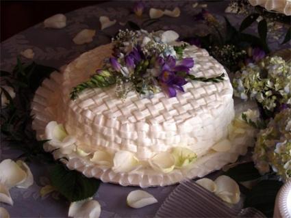 bridal shower cake