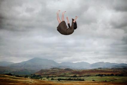 Falling woman nightmare