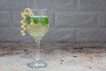 Wine spritzer with a twist