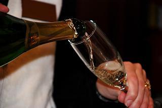 wine pouring