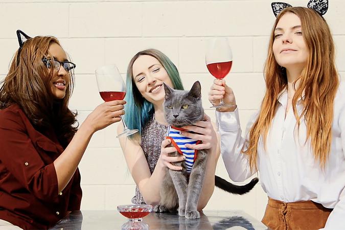 girls and cat