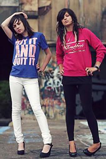 White skinny jeans and leggings