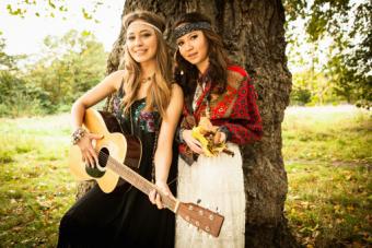 girls together at festival