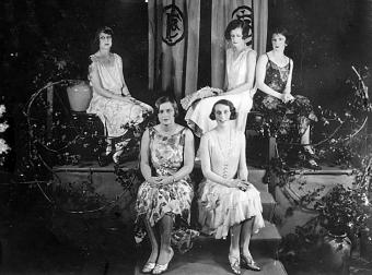 Mannequin parade at Finney Isles and Co., Brisbane, 1929