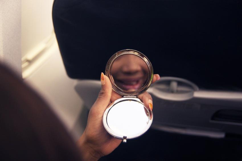 Don't Wing It: Use These 15 Airplane Etiquette Tips Every Time You Fly
