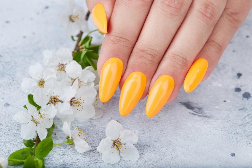 16 March Nail Ideas & Art That Celebrate Sunnier Skies | LoveToKnow