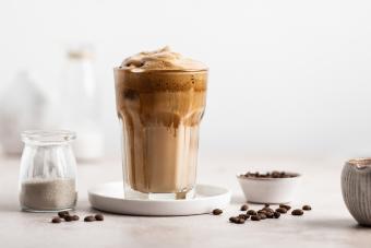 Dalgona iced coffee