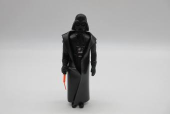 https://cf.ltkcdn.net/www/images/slide/360685-850x566-Double-Telescoping-Darth-Vader-Action-Figure.jpg