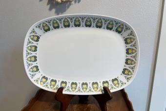 https://cf.ltkcdn.net/www/images/slide/360765-850x566-vintage-noritake-progression-palos-verde.jpeg