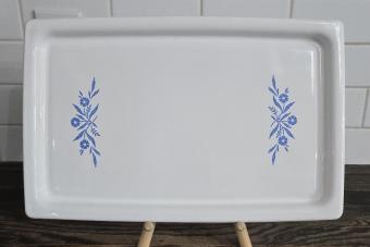 https://cf.ltkcdn.net/www/images/slide/360771-850x566-vintage-corning-ware-blue-cornflower.jpeg