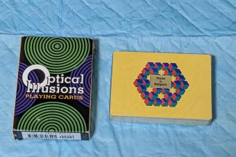 https://cf.ltkcdn.net/www/images/slide/360808-850x566-Optical-Illusions-Playing-Cards.jpeg