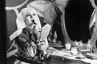https://cf.ltkcdn.net/www/images/slide/360875-850x566-Vintage-Makeup_100114979.jpg
