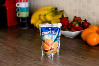 https://cf.ltkcdn.net/www/images/slide/360946-850x566-Capri-Sun_1053803687.jpg