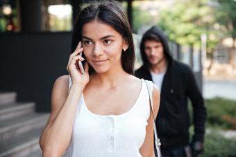 https://cf.ltkcdn.net/www/images/slide/361000-850x566-woman-talking-on-mobile_503921293.jpg