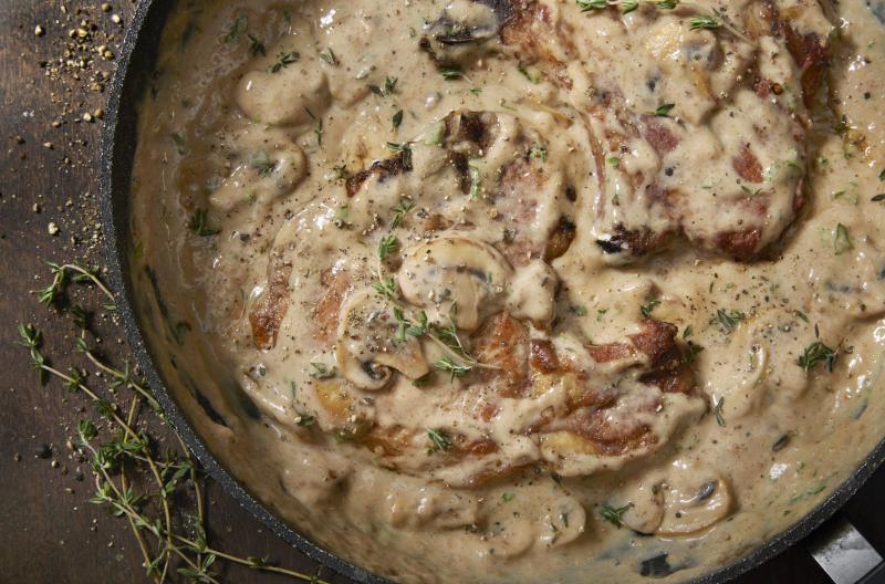 4 Cream Cheese Sauce Recipes to Dress Up Your Dishes | LoveToKnow