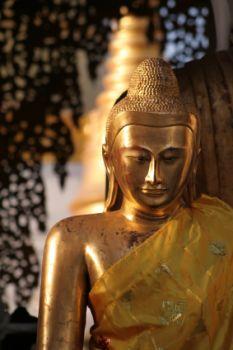Buddha_gold_statue.jpg